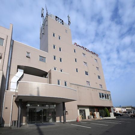Isesaki Harvest Hotel Bagian luar foto
