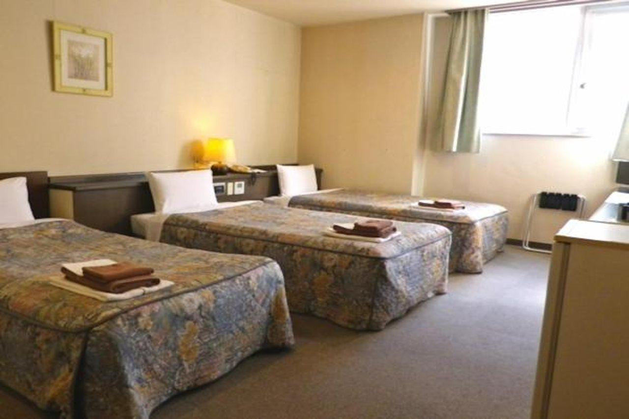 Isesaki Harvest Hotel Bagian luar foto