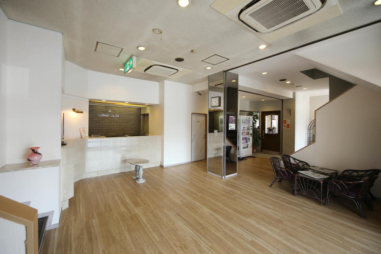Isesaki Harvest Hotel Bagian luar foto